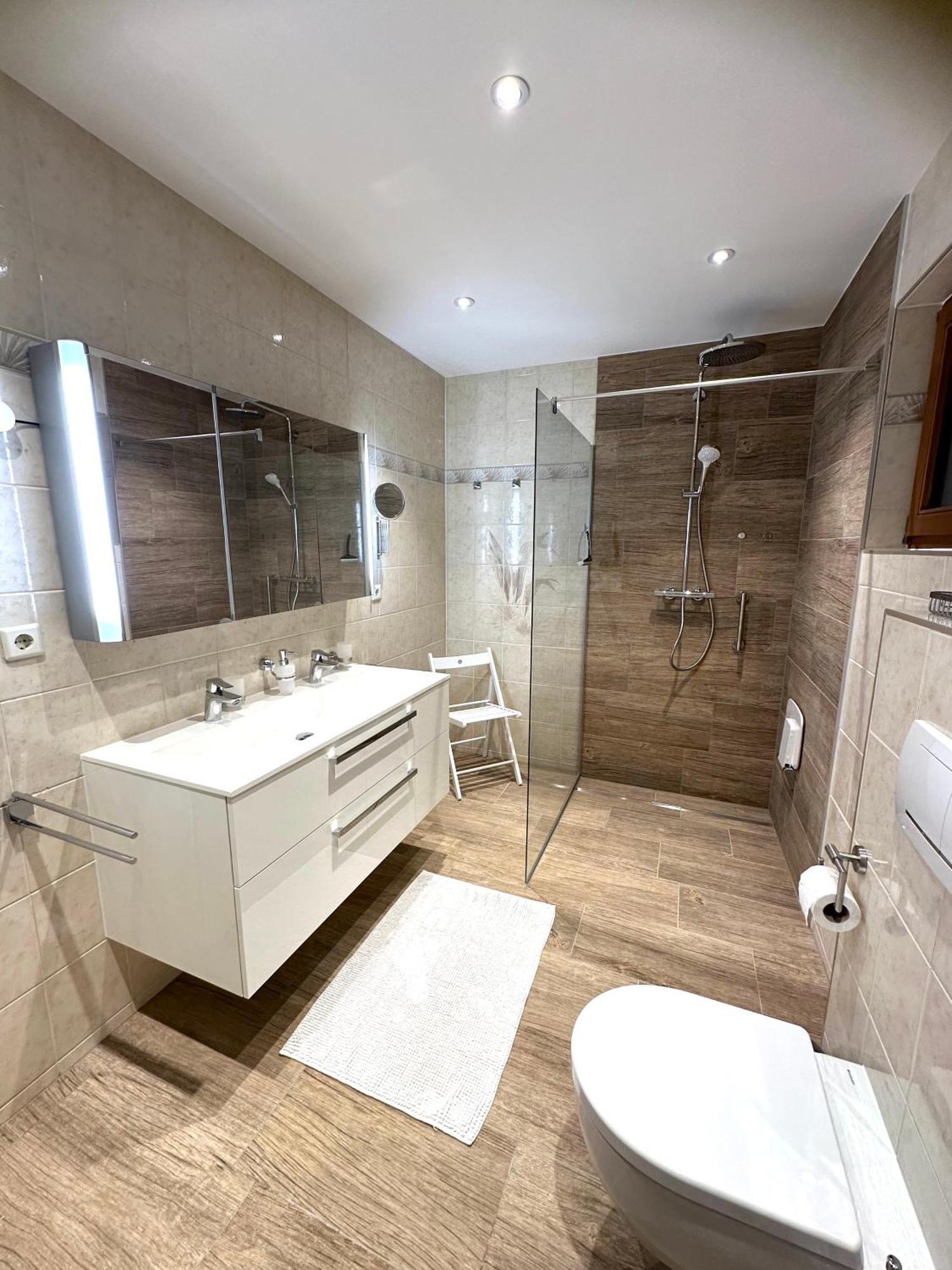 Landhaus Solaris ลอยทัช ภายนอก รูปภาพ
